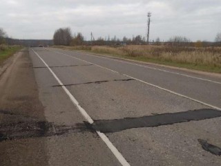 На автодороге Волоколамск — Дубосеково устранили трещины