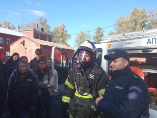 Студенты Павлово-Посадского округа отработали на практике действия пожарных