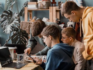 Читать Сервантеса в оригинале и понимать тексты песен Иглесиаса научат в «Восходе»