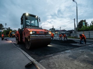 Свыше 50 дефектов дорог ежедневно устраняют в Балашихе