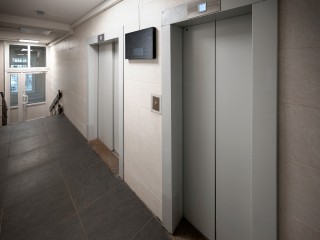 Пешком на 46 этаж: следователи проверяют неисправные лифты в ЖК
