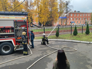 В филиале авиатехникума Казакова студенты и экстренные службы отработали эвакуацию