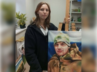 Портрет героя СВО, нарисованный школьницей, выиграл международный конкурс