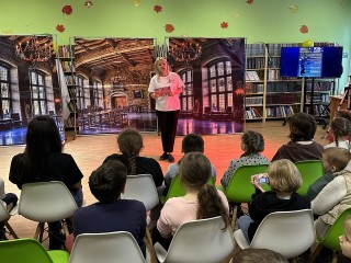 Клинчан зовут 1 ноября на спектакли и концерты в центральную библиотеку