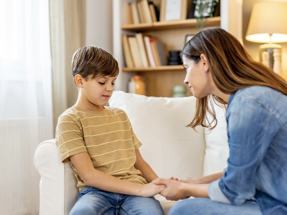 Полиция призвала лобненских родителей поговорить с детьми об опасности бесхозных предметов