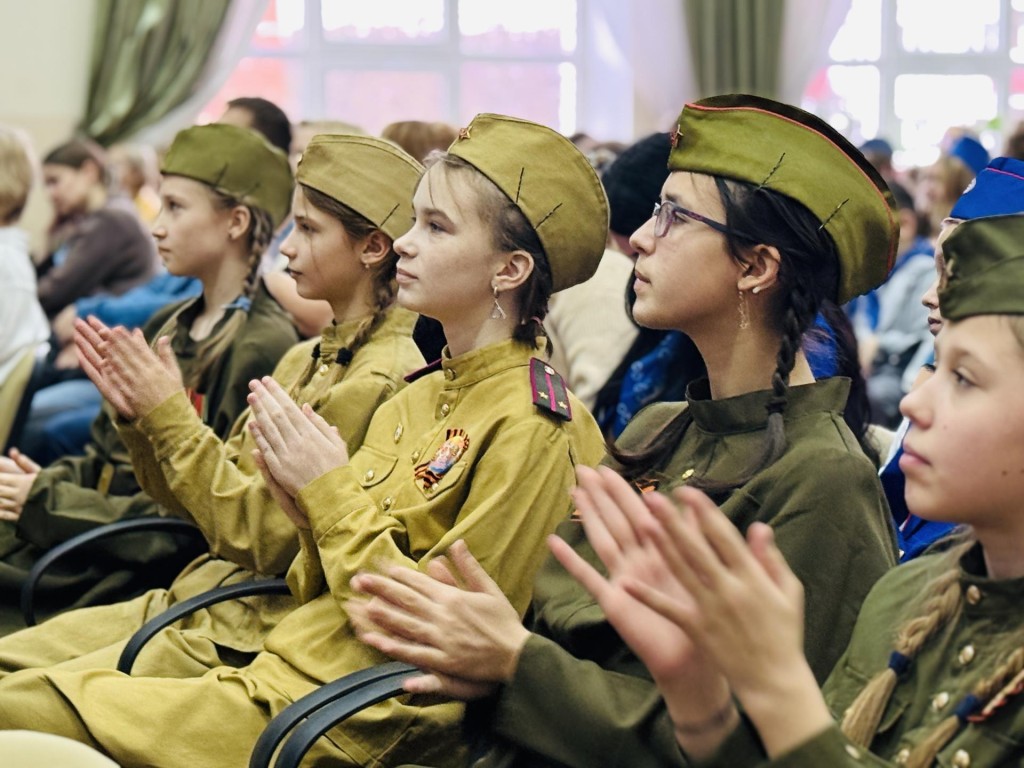 Детская безопасность — прежде всего: более 70 школьников получили награды за знание ПДД