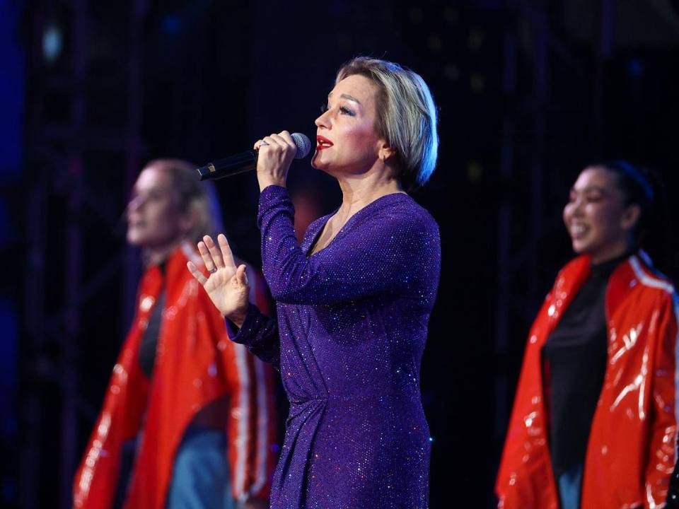 «Просто предали»: Буланова рассказала о конфликте с танцорами, которые ушли от нее