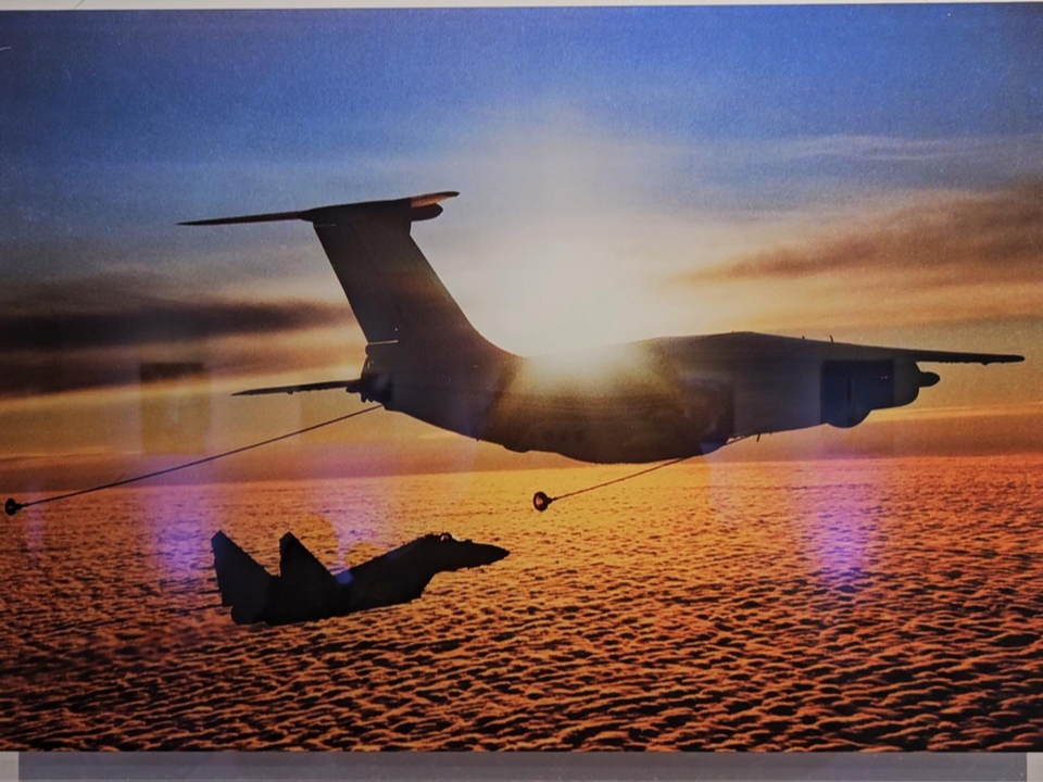 Уникальные фото, снятые в небе, показал жуковчанам летчик Артур Саркисян