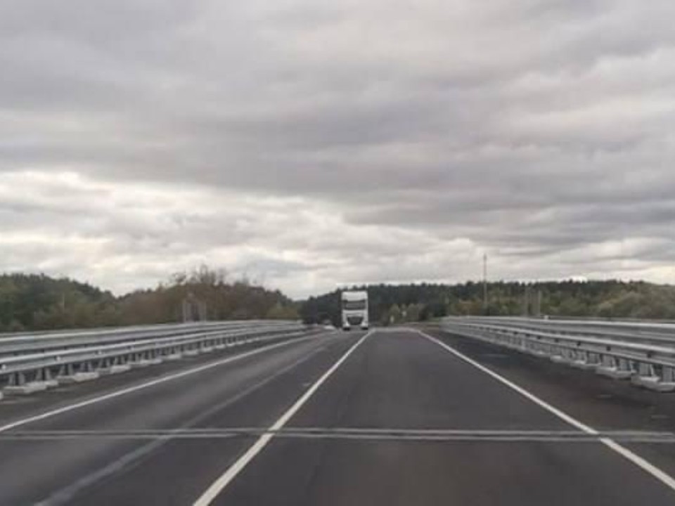 «Золотые» руки Подмосковья: что изменилось на путепроводе через железную дорогу и почему водители уже могут радоваться