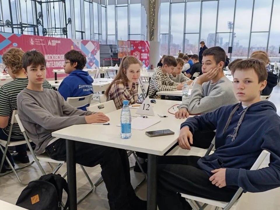Играют лучше взрослых: как ступинские подростки обошли более 70 команд-интеллектуалов на фестивале в Москве