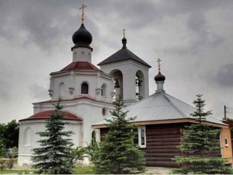 Святыня требует заботы: в Стрелкове отреставрируют церковь 1705 года. Как легенда определила судьбу храма?