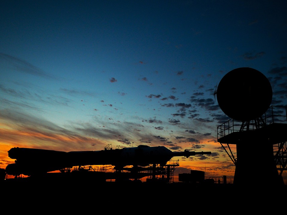 Космонавт из Королева поделился кадрами рассвета на Байконуре