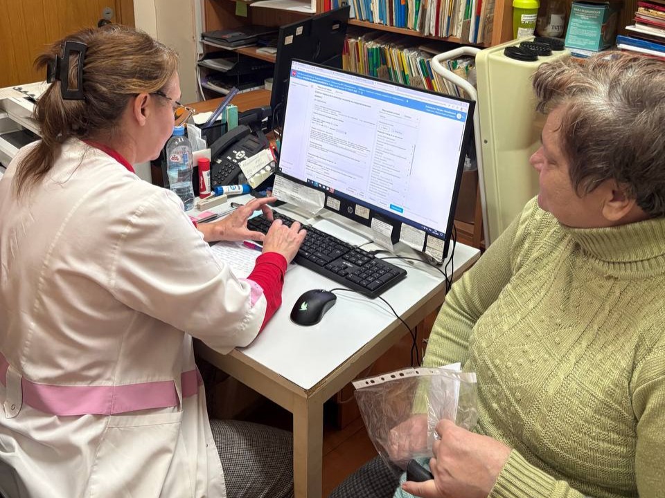 Невролог, эндокринолог и кардиолог проконсультируют жителей Рахманова 12 ноября