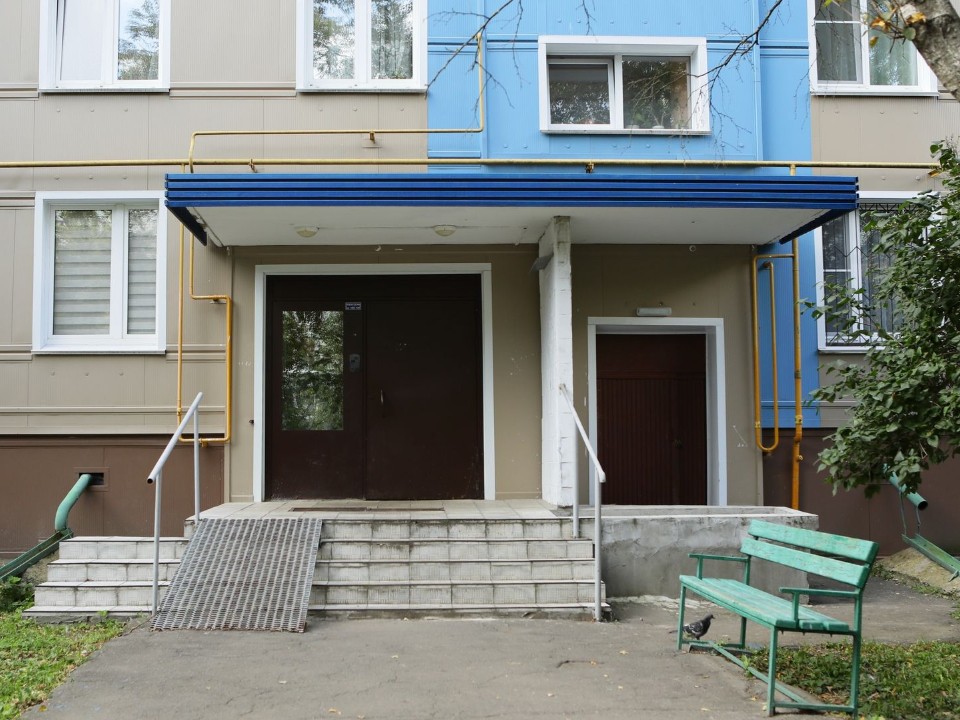 В яркие и теплые наряды оденут дома на «Дружбе поколений» до конца декабря