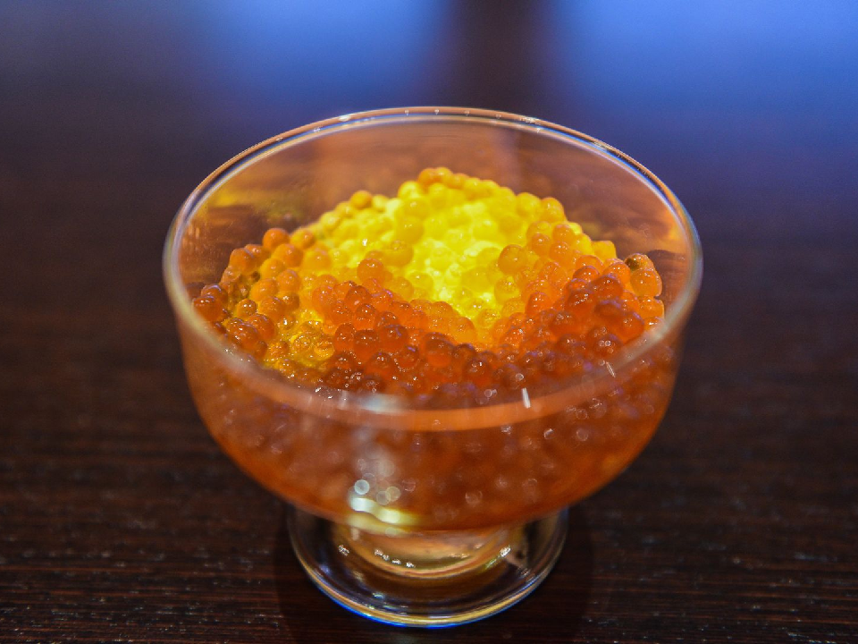 Цена красной икры выросла на 33%: как сэкономить на деликатесе и сделать его самому