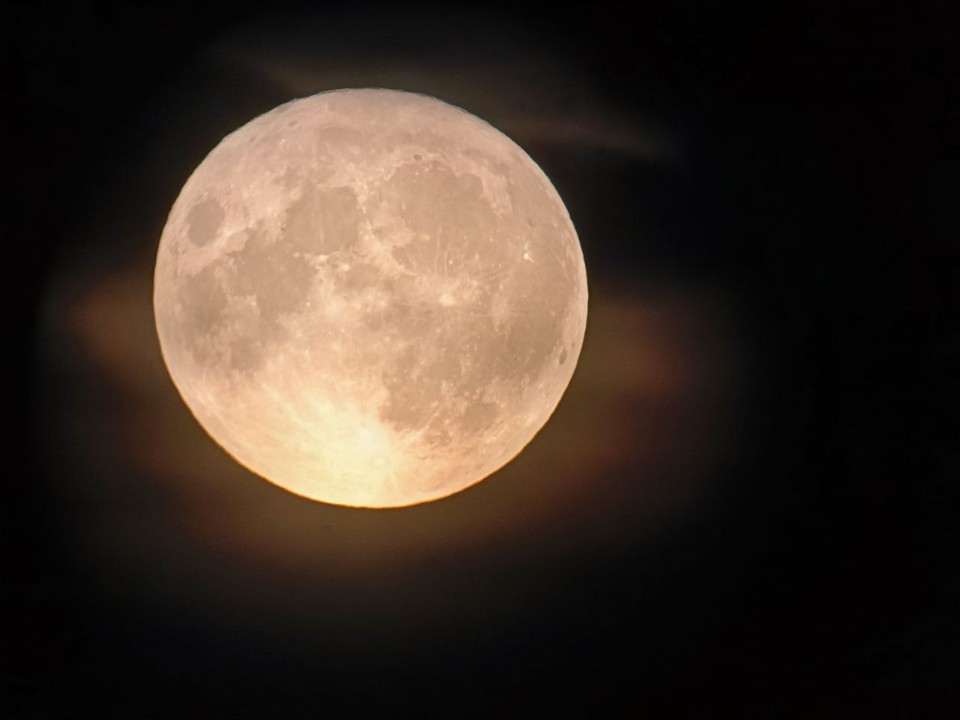 Жители Лотошина увидят самое крупное суперлуние 6 ноября