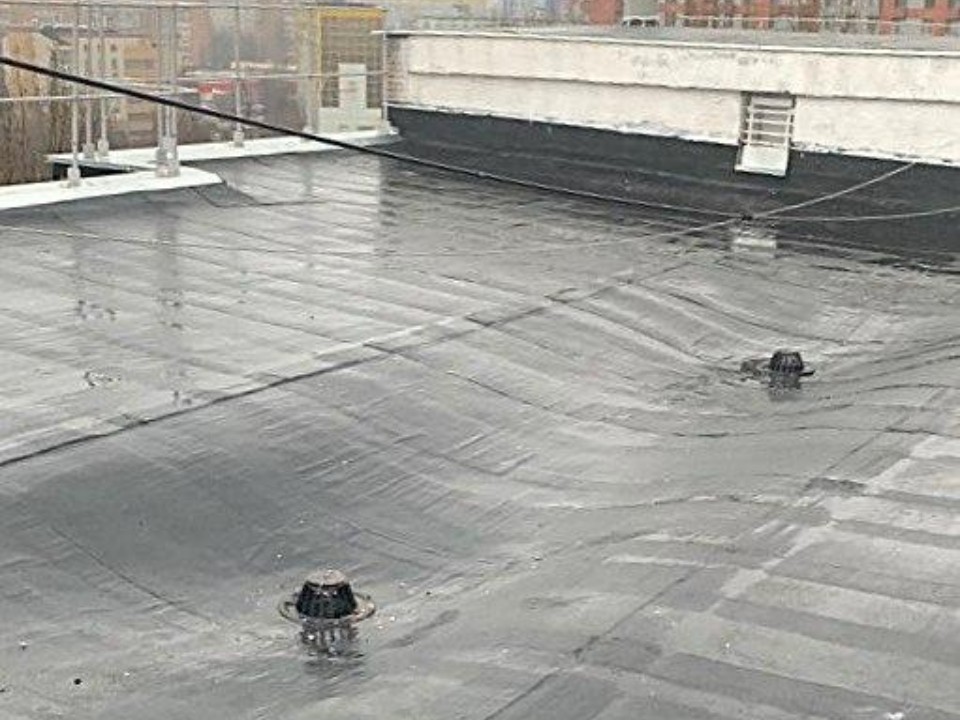 От минеральной ваты до новых парапетов: из чего складывается капитальный ремонт крыши в Одинцове