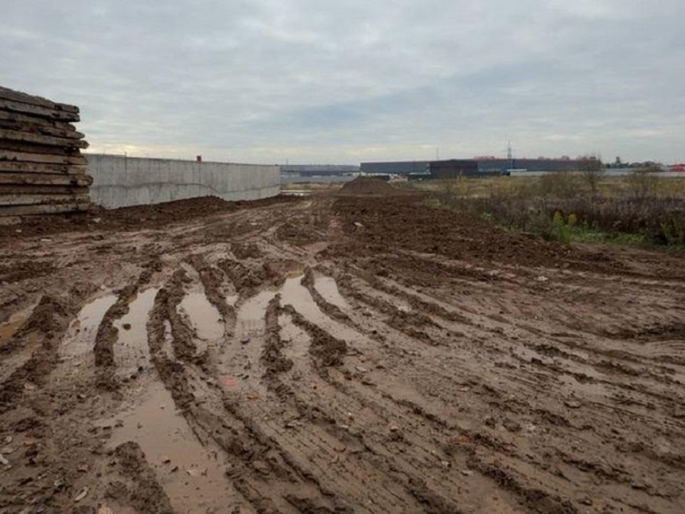 «Мусорные короли» Подмосковья: Минэкологии дало последний шанс двум владельцам свалок у реки Уча