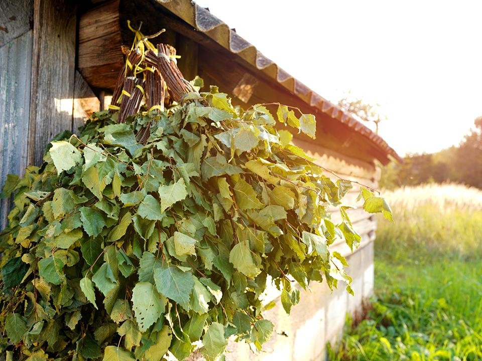 Как мыться в Чистый четверг, чтобы не отпугнуть удачу: приметы и обычаи