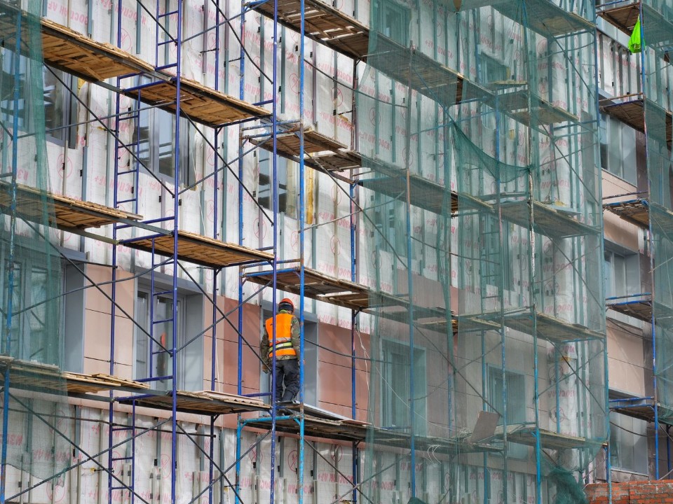 Больше гарантий для дольщиков: как в Подмосковье будут выявлять проблемных застройщиков и принимать меры