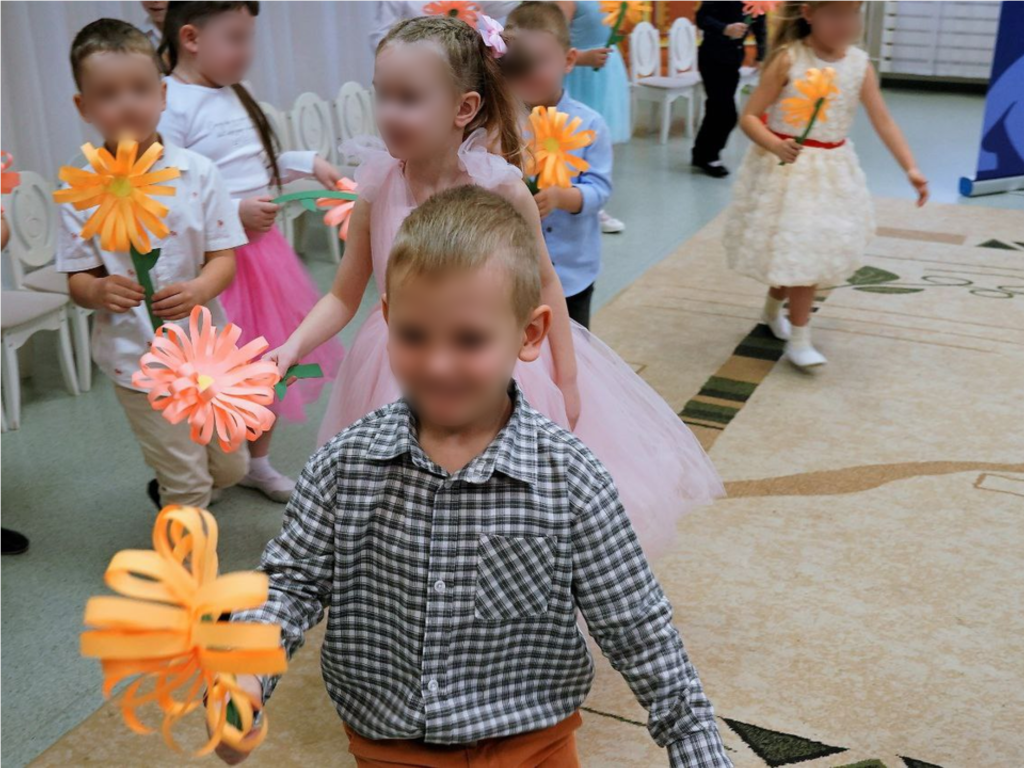 Карлсон помог реутовским малышам разобраться в обязанностях