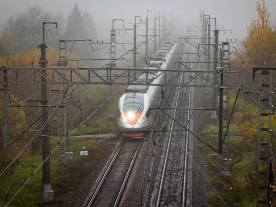 Подарок пассажирам: РЖД вдвое снизили цены на «Сапсан» в день его рождения
