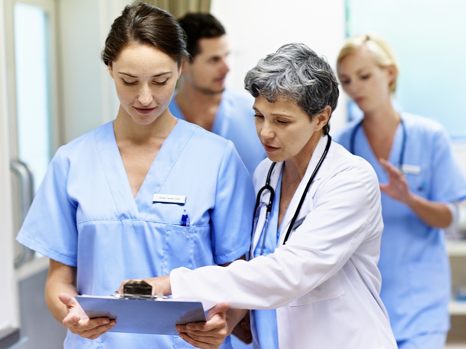 Закон об обязательной отработке для медиков: что ждет выпускников с 2026 года