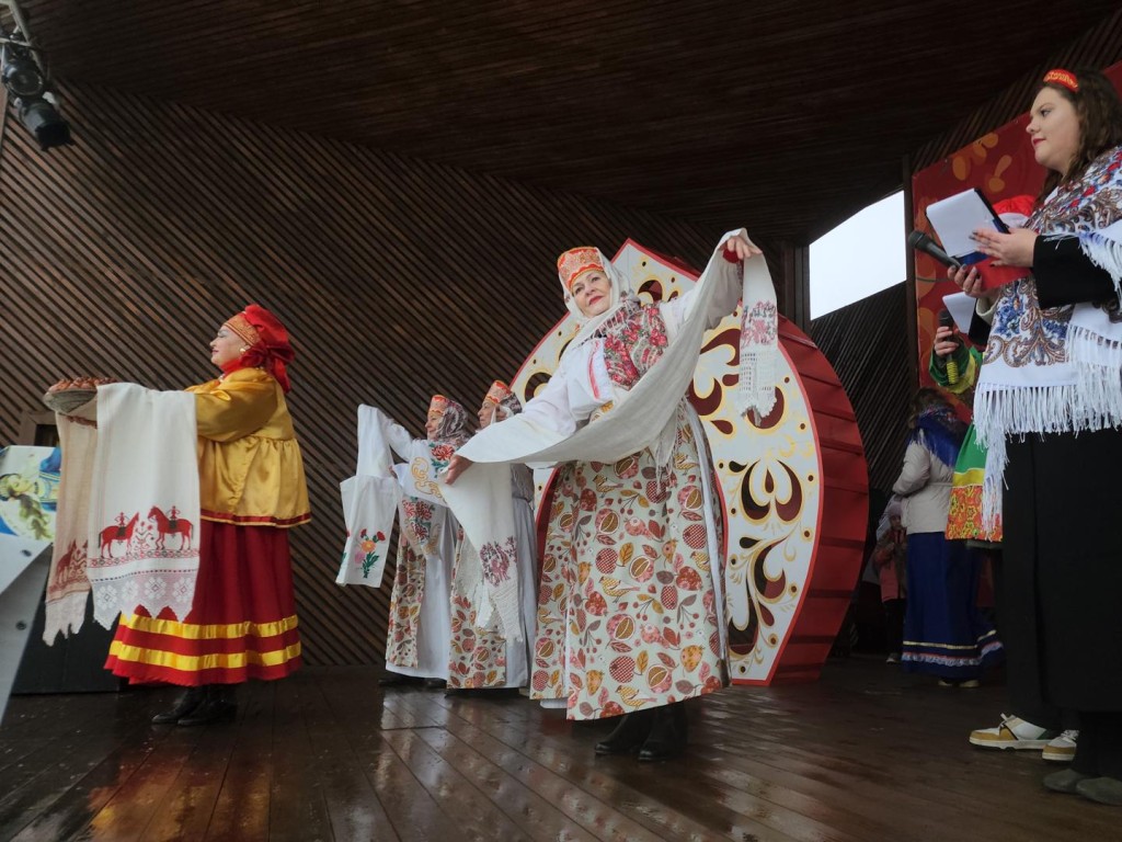 Конкурс-дефиле рушников прошёл в городе Ликимно-Дулево
