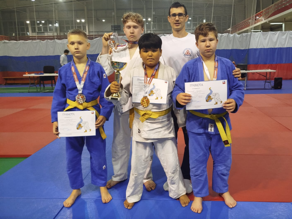 Сразу девять наград завоевали рузские дзюдоисты на областных соревнованиях