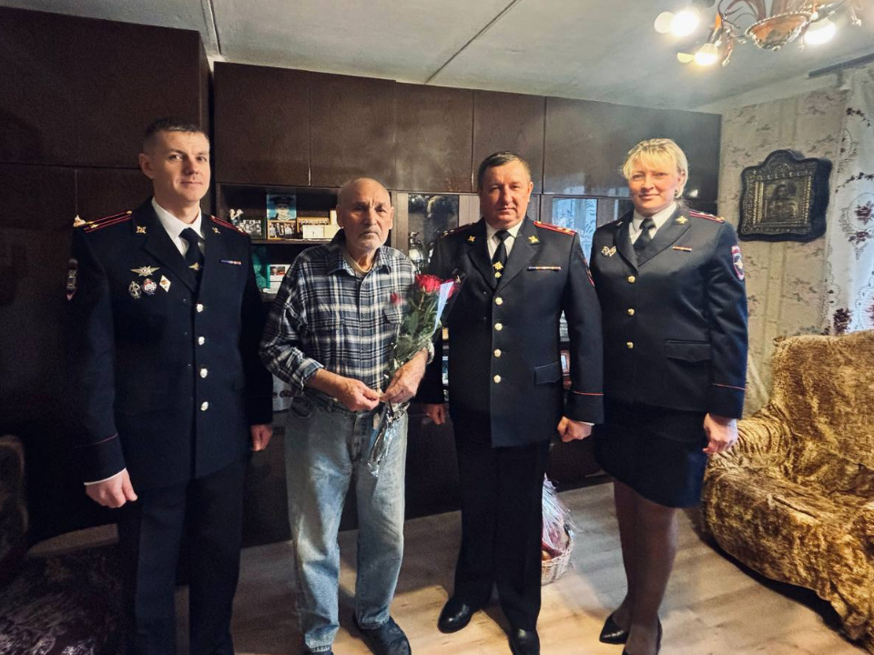 Честь и долг:в Можайске поздравляют ветеранов МВД с профессиональным праздником