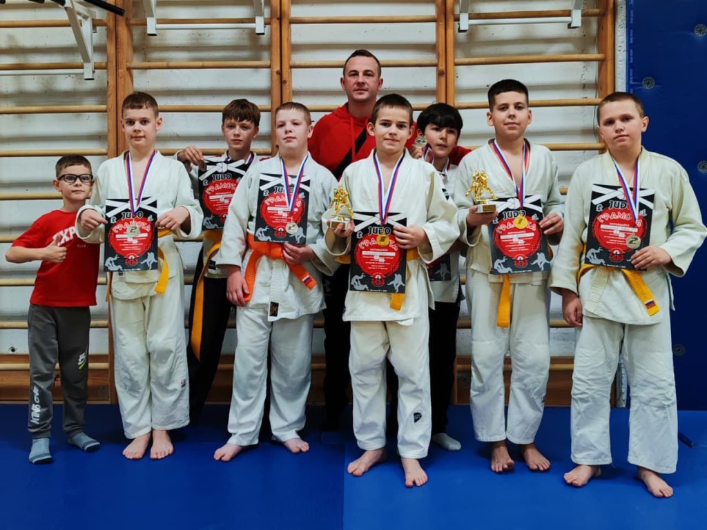 Юные спортсмены из Ивантеевки вернулись с наградами с соревнований