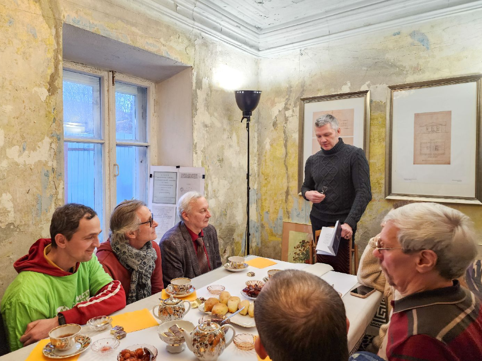 В усадьбе «Плещееве» открыли литературную гостиную в память о бывшем владельце усадьбы, поэте Александре Перепечине