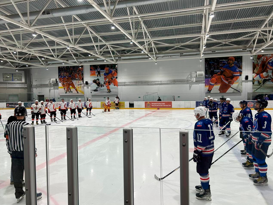 Команда из наукограда одержала убедительную победу над хоккеистами из Сергиева Посада