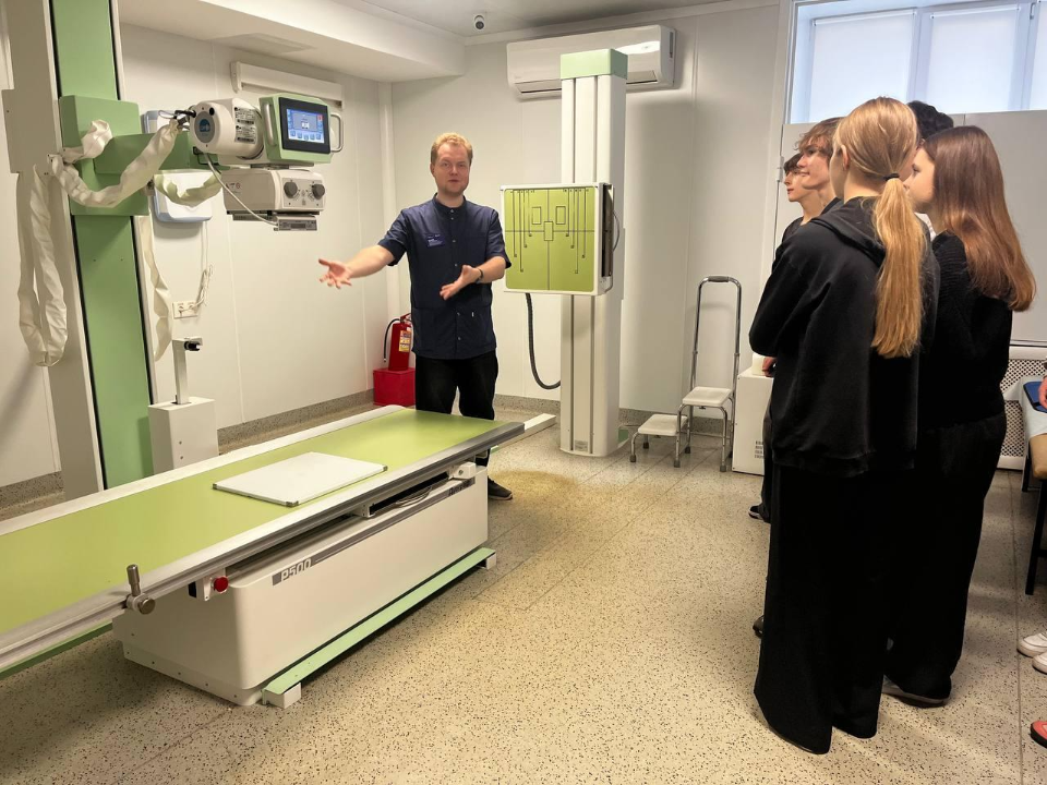 В Луховицах открыли мир медицины для старшеклассников: как проходили экскурсии и чем это может при выборе профессии