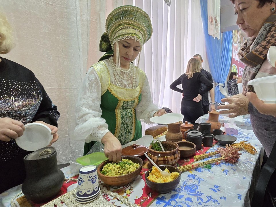 Национальные блюда отведали гости фестиваля «Под небом единым»