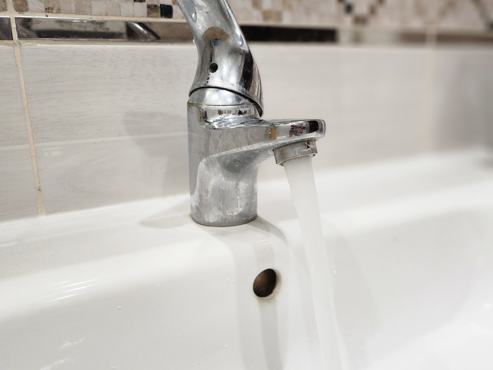 Подачу горячей воды в домах на улице Мичурина восстановят через пару часов