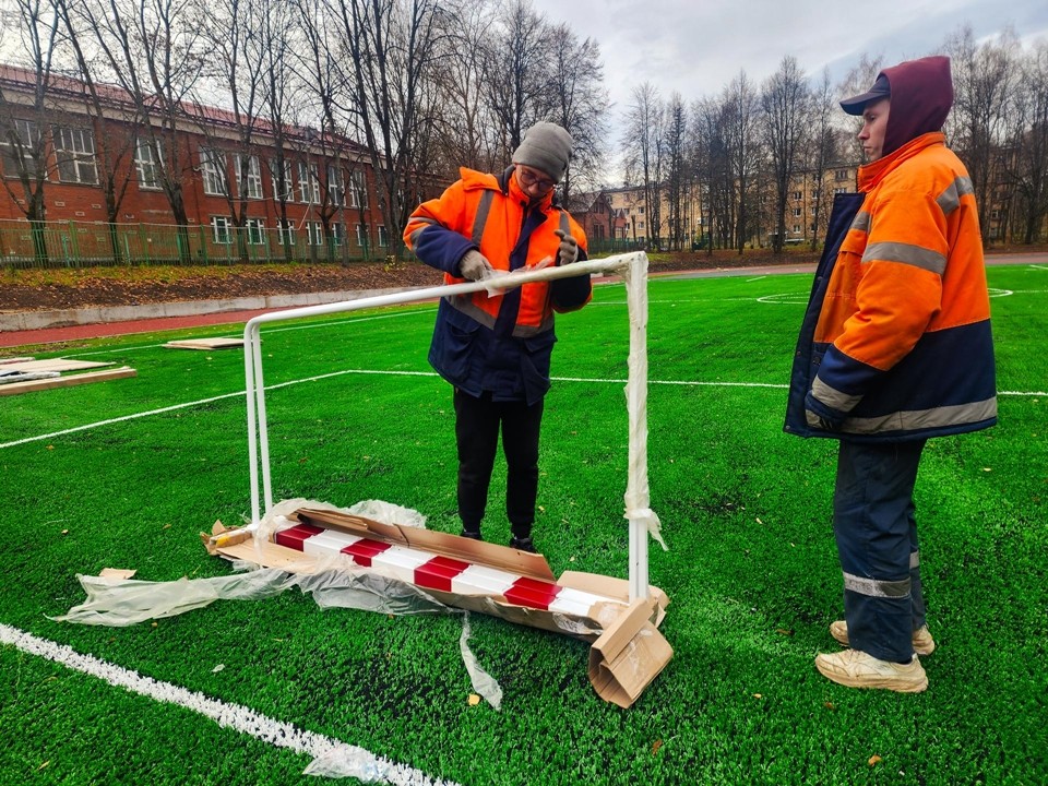 В Пущине завершается реконструкция школьного стадиона: что ждет горожан на обновленном объекте