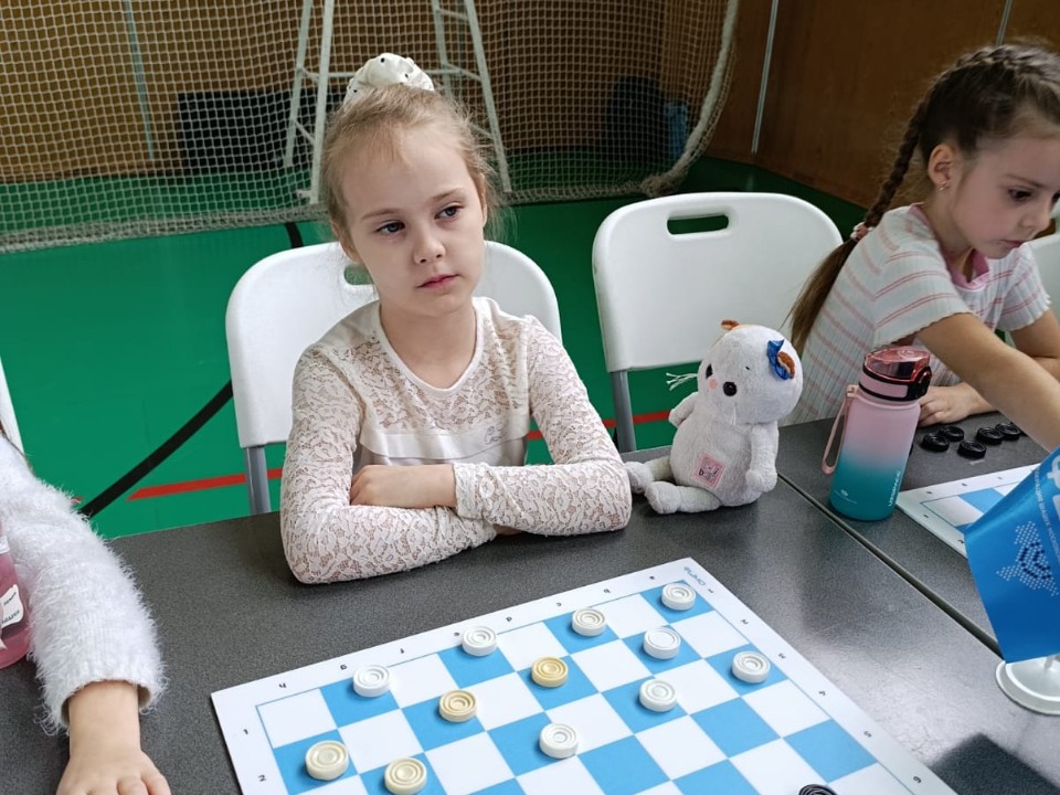 Электростальские шашисты стали бронзовыми призерами областного первенства