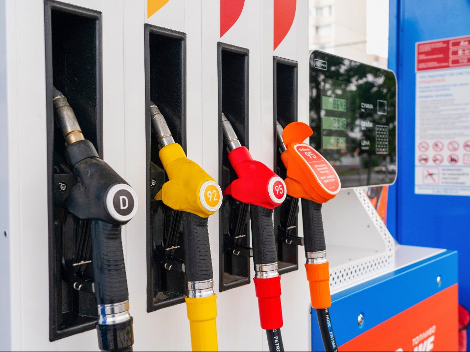 Топливо для зимы и лета: как выбрать бензин, чтобы не навредить двигателю