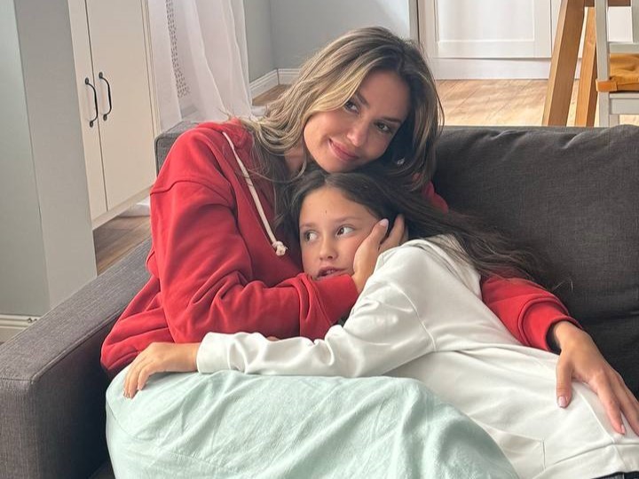 Дочь Муцениеце и Прилучного выступила для мамы: актриса была поражена