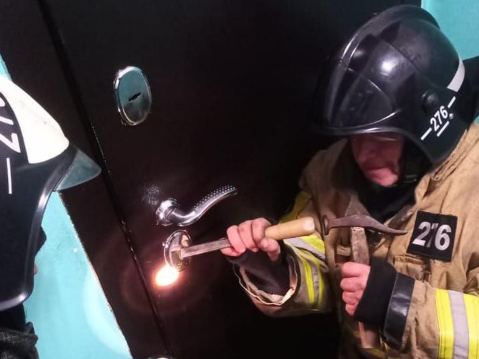 Спасатели в Шатуре помогли мужчине-инвалиду попасть к себе домой