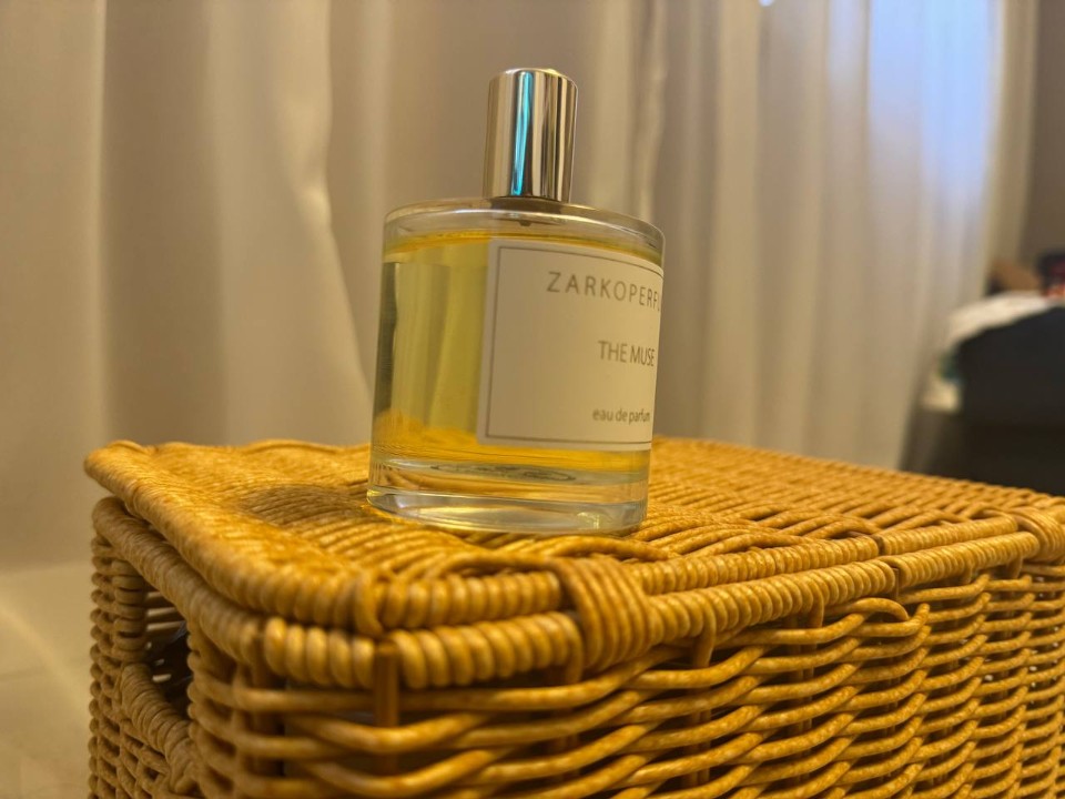 Толпа не спасла: в магазине в Истре заметили кражу духов под носом у всех