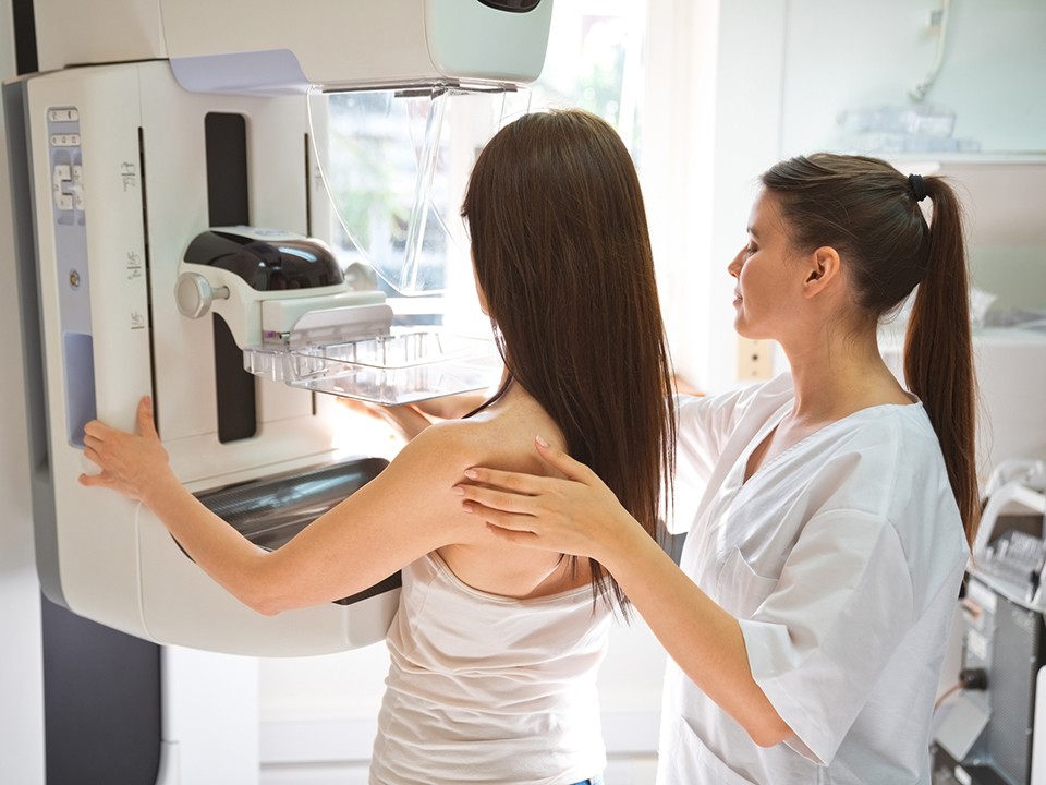 Пройти обследование у маммолога можно без направления врача