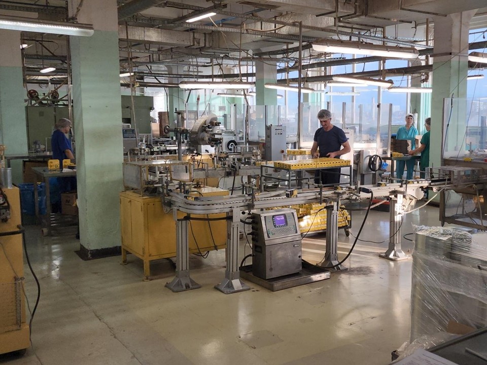 Серпуховское предприятие готовит яркие чайные подарки к Новому году