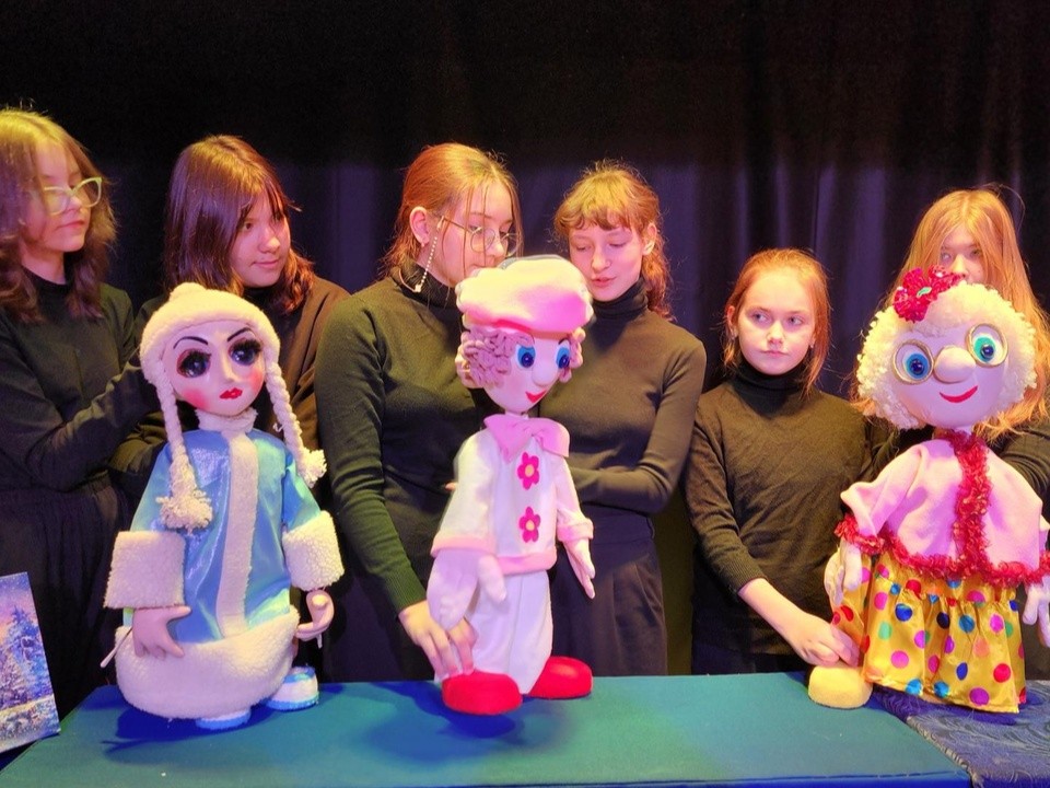 Клинский образцовый кукольный театр «Буратино» уже 20 лет показывает новогодние спектакли