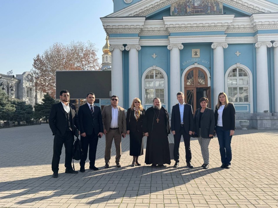 Делегация из Балашихи посетила Спасо-Преображенский собор в Ташкенте