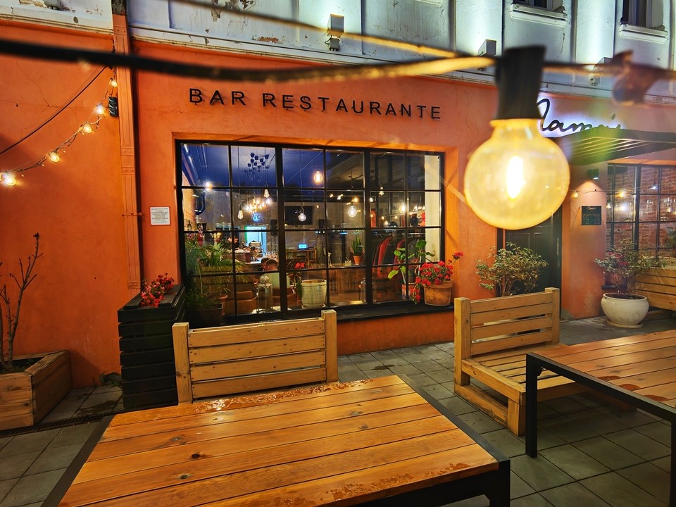 Температура будет падать, давление расти, а снега не будет до середины декабря в Подмосковье