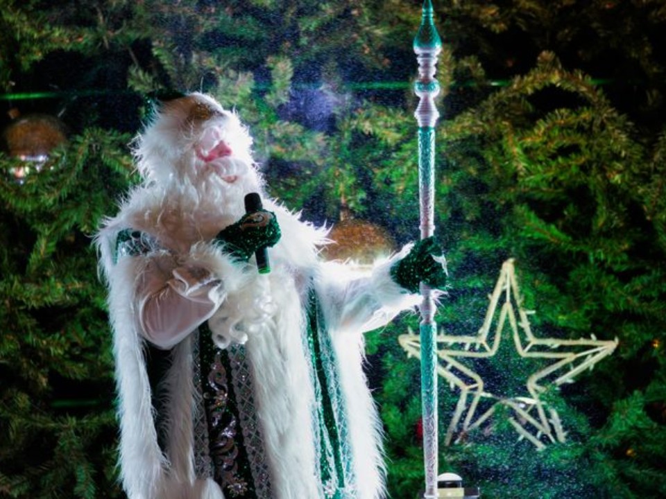 Раскрыт секрет молодости Деда Мороза: какие сюрпризы ждут детей в парках Лосино-Петровского