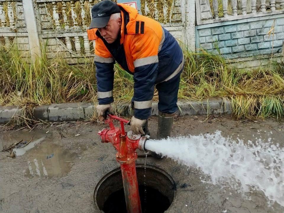 Засоры боятся, краны трепещут: коммунальщики Подмосковья выполнили 791 работу на сетях за неделю