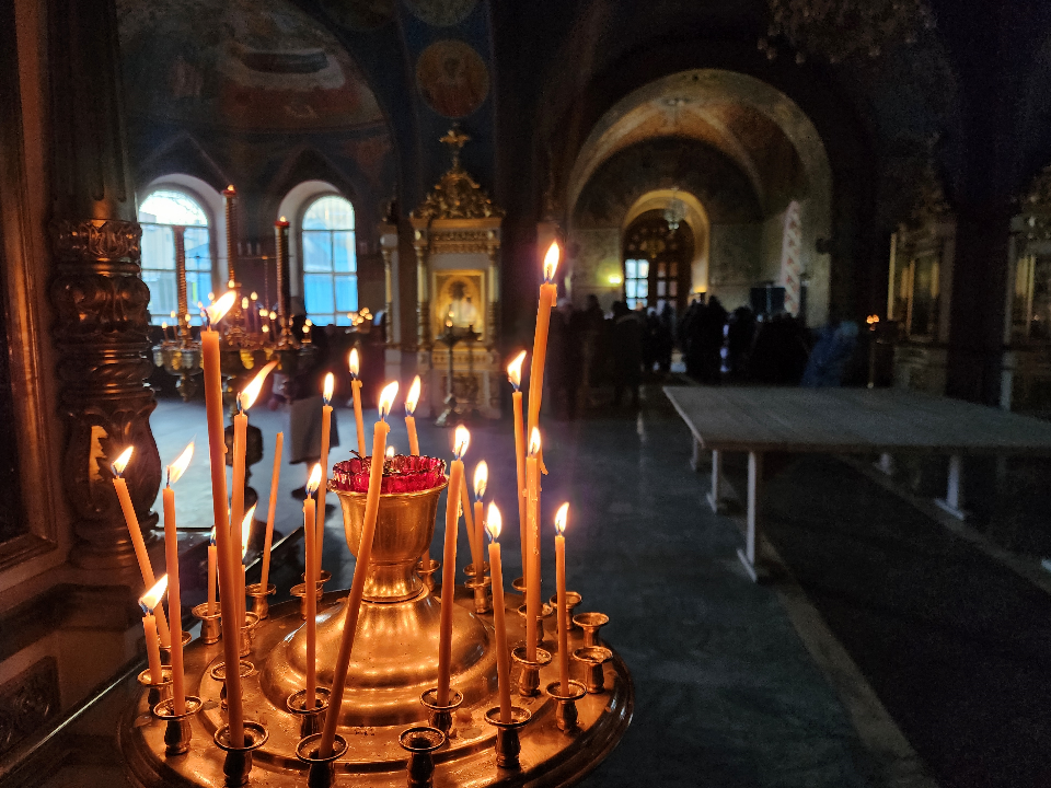 Грех страшный: что запрещено делать в день Богородицы «Милостивой» 25 ноября 2025 года